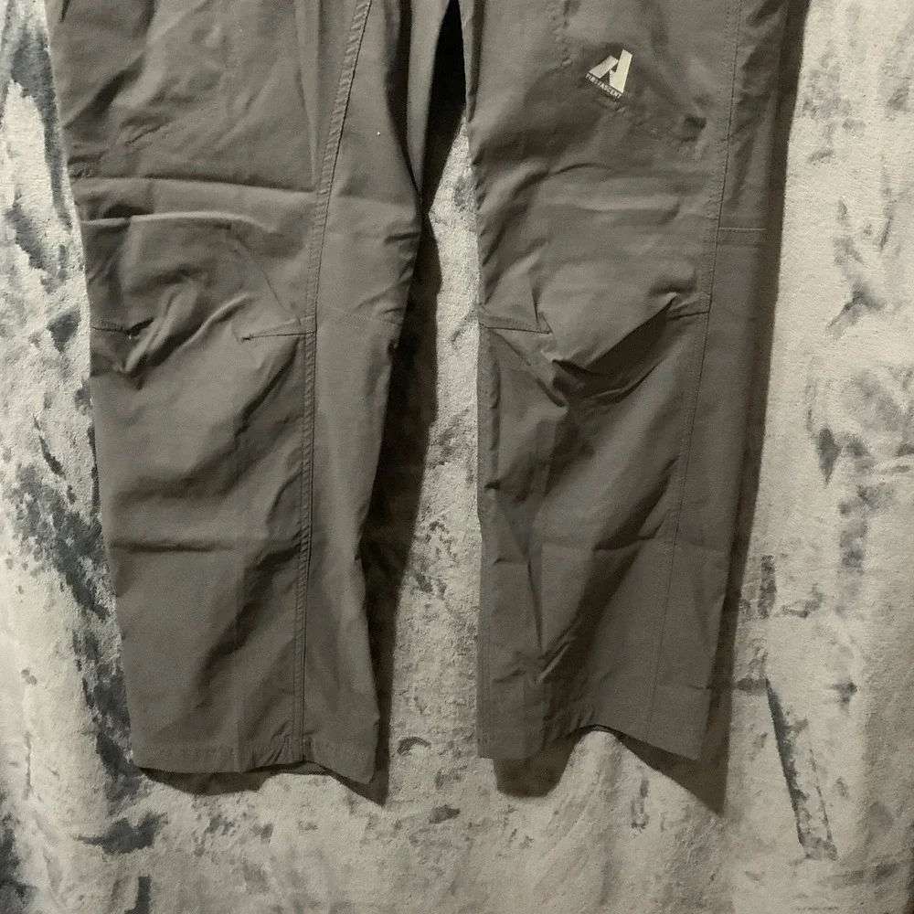Eddie Bauer very good